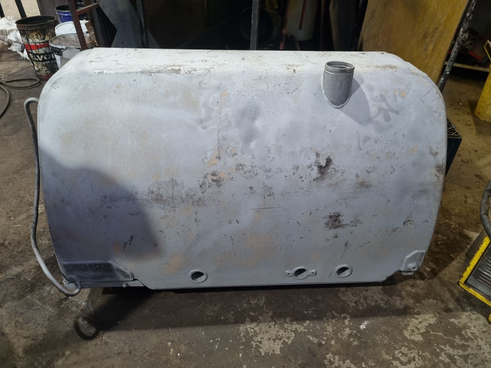 Earth-moving machine fuel tank – process photo 7