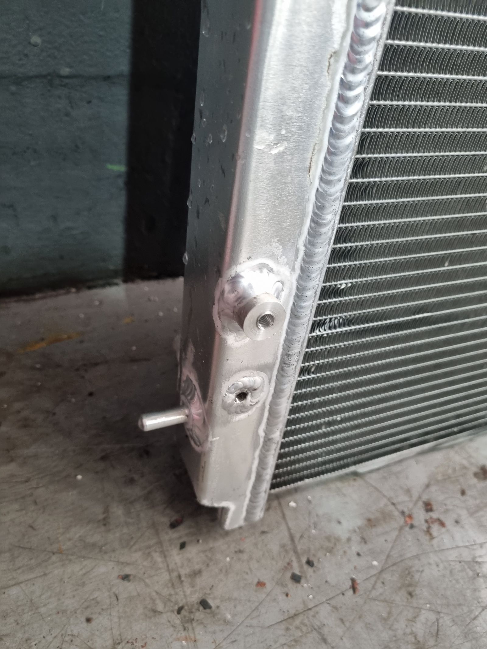 Welded radiator tank – process / result photo 2